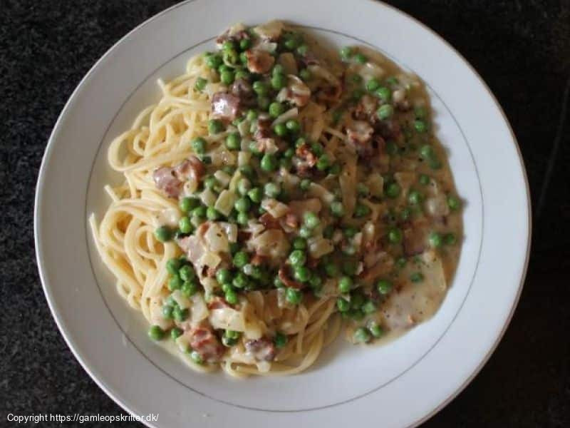 Pasta i flødesauce med bacon